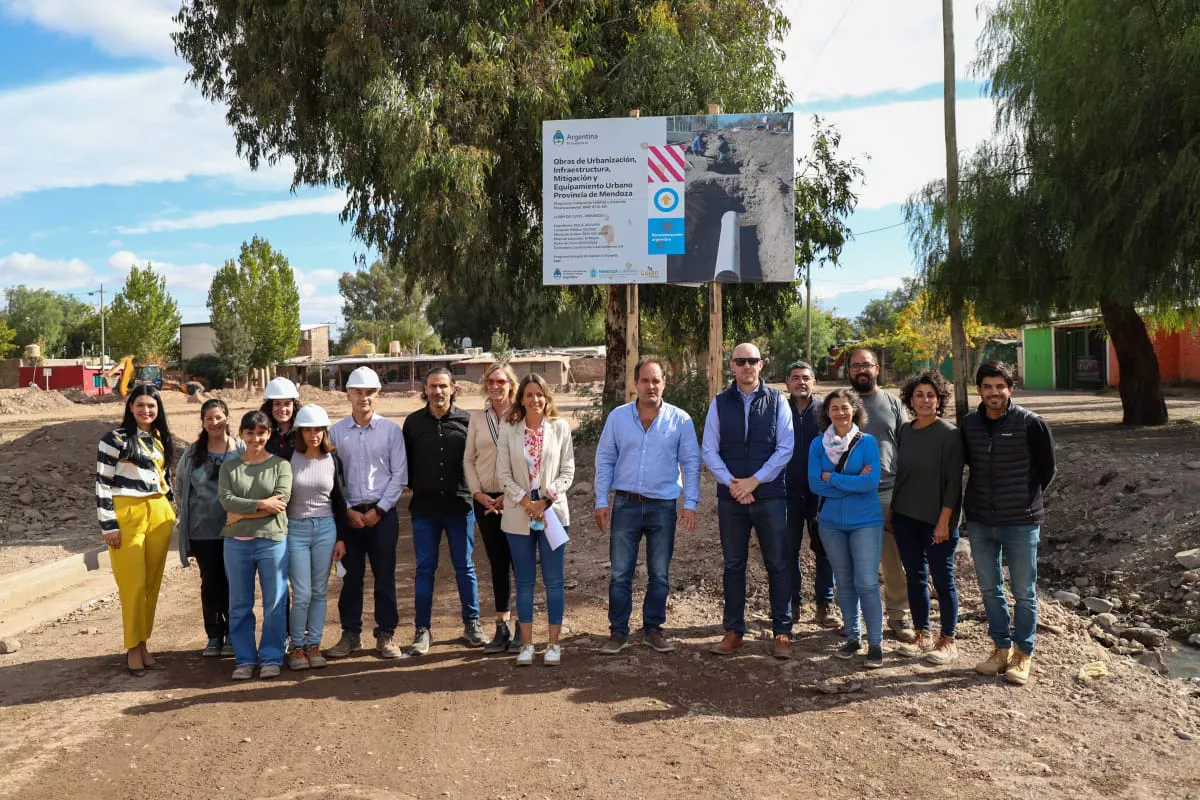 7._mendoza_recorrida_obras