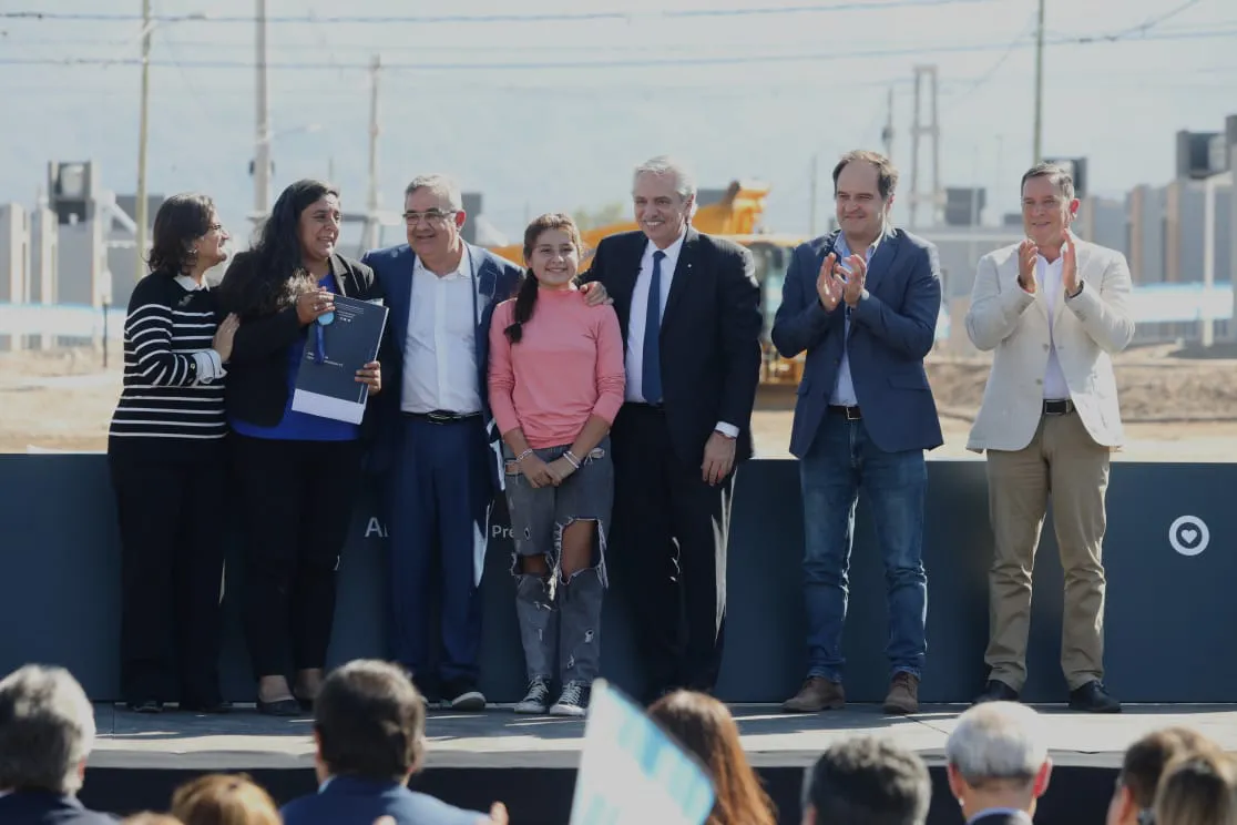 1-entrega_viviendas_valle_chico_catamarca