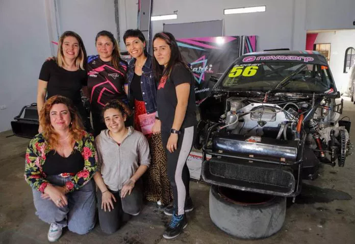 Mayra-Vitarti-Girls-Team-696x478