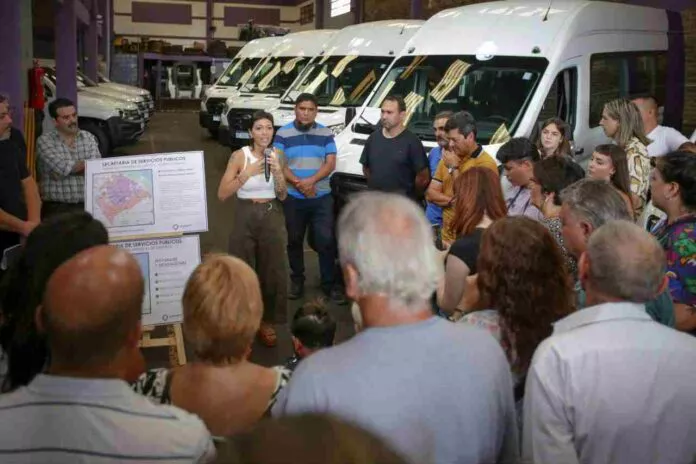 1677176263745_MAYRA-INAUGURO-LA-BASE-OPERATIVA-REGION-EZPELETA-1-696x464
