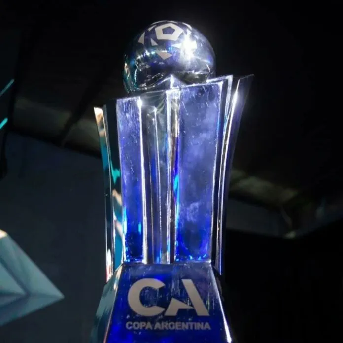 GHSaWvuXgAAtfMk-696x696